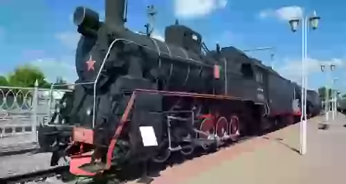 Вы знаете, где в Петербурге найти большое количество поездов в одном месте?