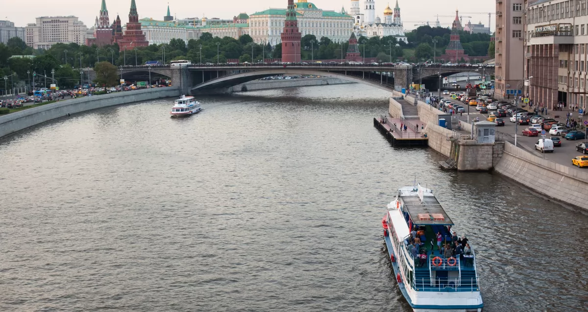 прогулка по Москве-реке