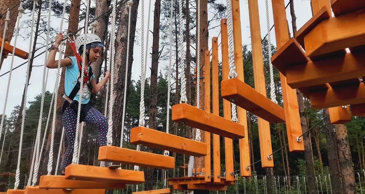 Лучший веревочный парк. Веревочный парк хотьково. Веревочный экстрим парк. Веревочный парк безопасность. Лучший веревочный парк.