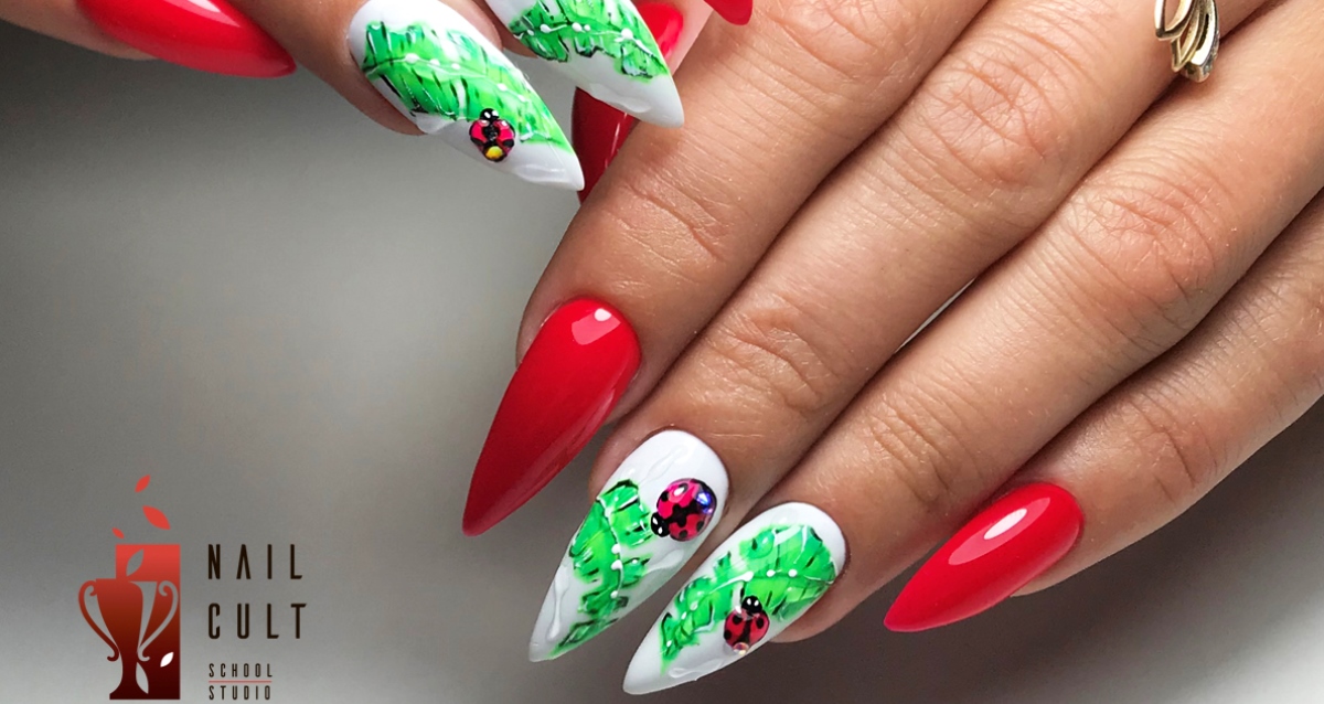 маникюр в студии красоты NAILCULT