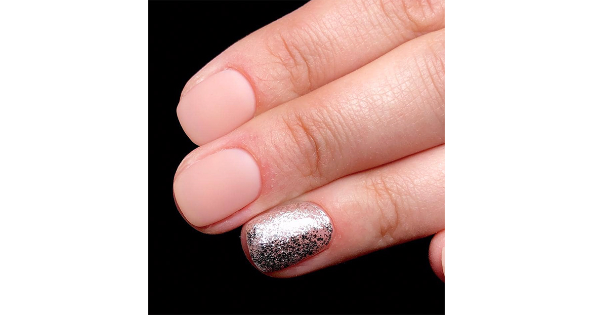 маникюр с гель лаком в салоне Elsobeauty